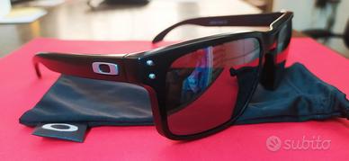 Occhiali da sole Oakley Holbrook 9102-01 Polarizz