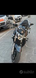 Baratto  moto con auto