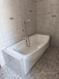 VASCA JACUZZI IN RESINA 