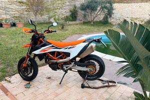 Ktm 690 smc r 2019