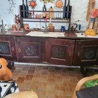 Mobile sardo artigianale intarsiato a mano