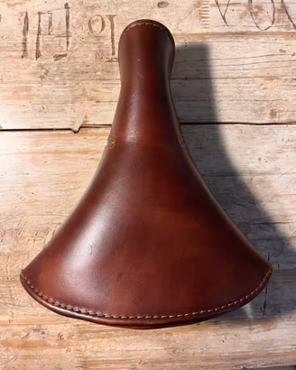 Sella epoca cuoio testa di moro