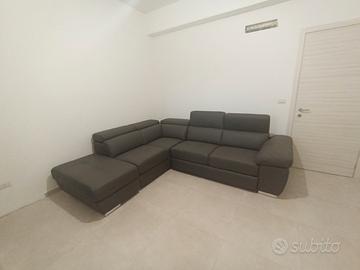 divano nuovo, mai usato