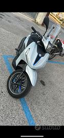 Beverly 400 s
