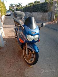 Suzuki GSX 600f