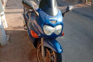 Suzuki GSX 600f