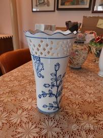Vasi in ceramica di vario tipo
