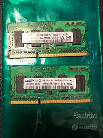 Due DDR3 1GB SODIMM PC3-8500S 1066 MHz