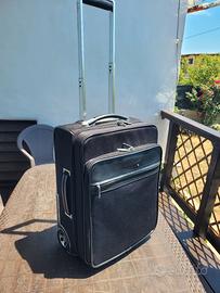 Trolley Montblanc. Maniglia da riparare 