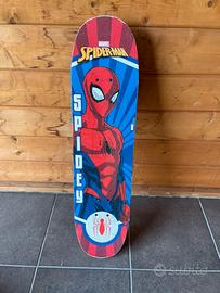 Skateboard Marvel Mondo