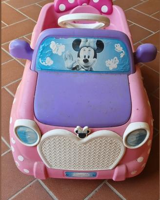 Macchina a batteria per bambina funzionante