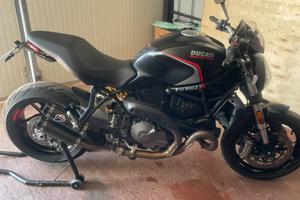 Ducati monster 821 stelth