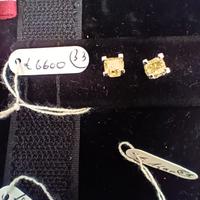 Orecchini boccole tappa buchi oro e diamanti fancy