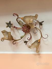 lampade varie e aplique a forma di fiori