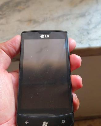 LG e900 Smart Windows phone vintage