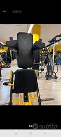 ATTREZZATURE PALESTRA 