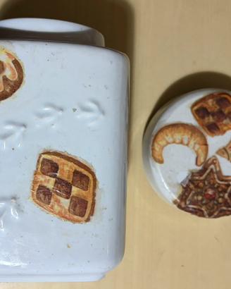 Biscottiera in ceramica