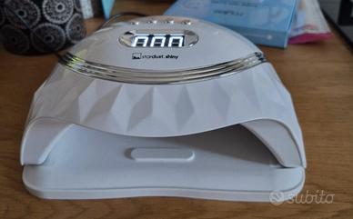 LAMPADA PROFESSIONALE UV-LED PER UNGHIE