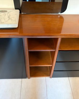 Mobile cucina con credenza e mobile anticamera
