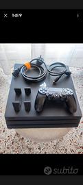 PS4 pro con joypad perfette condizioni. poco usata