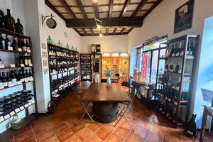Attivita' enoteca