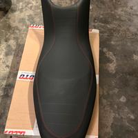 Sella hypermotard 939