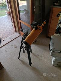 Telescopio Konus con treppiede