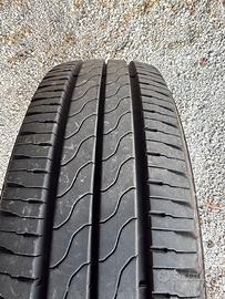 4 GOMME Hankook 215/70/15C del 2025 per Furgone