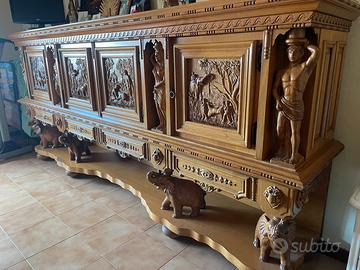 Mobili Cantù anni '70 legno massello intagliati