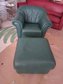 Poltrona con pouf poggiapiedi in VERA pelle verde