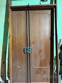 Portone per appartamento in mogano