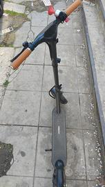 monopattino onekick ancora in garanzia per 6 mesi 