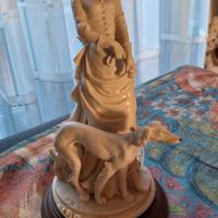 Statua in ceramica di capodimonte