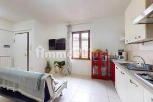 3 LOCALI A ASSISI