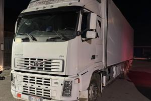 VOLVO FH480 FRIGORIFERO ATP COIBENTATO