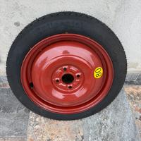 Kit ruotino cric e chiavi