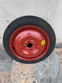 Kit ruotino cric e chiavi