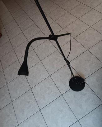 Lampada led a piantana