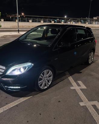 Mercedes-benz B 180 CDI BlueEFFICIENCY Executive