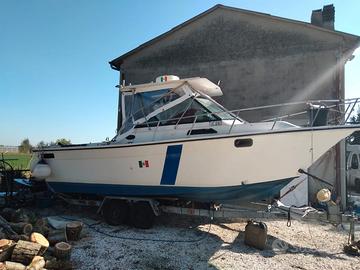 semicabinato usa. baha cruisers 7.10 mt