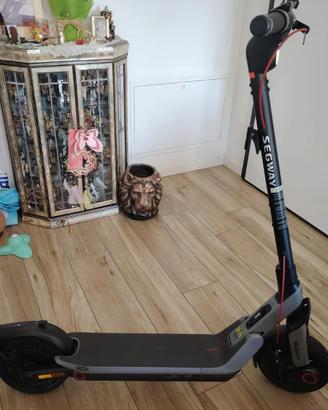 Monopattino segway nineboot e3