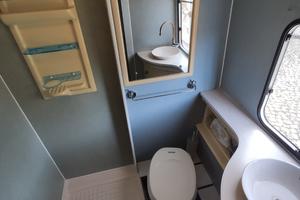 Camper mansardato 1998 su base Ford transit