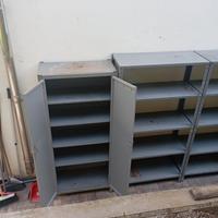 scaffali armadi metallici