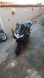 Suzuki gsxr 750 k9