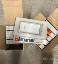 placche ticino light piu doppio interruttore