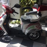 Motorino per anziani