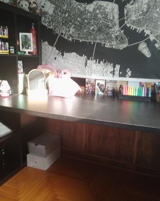 scrivania Ikea con scaffale 