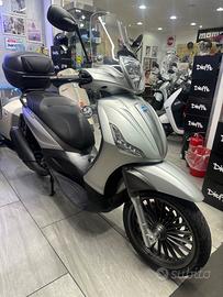 Piaggio Beverly 300 i.e. abs da vetrina garanzia 1