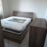 Camera matrimoniale completa di letto con cassone