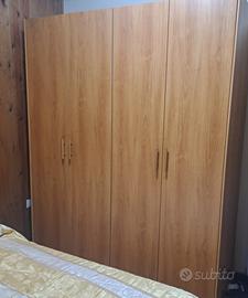 Armadio 4 ante con cassettiera interna